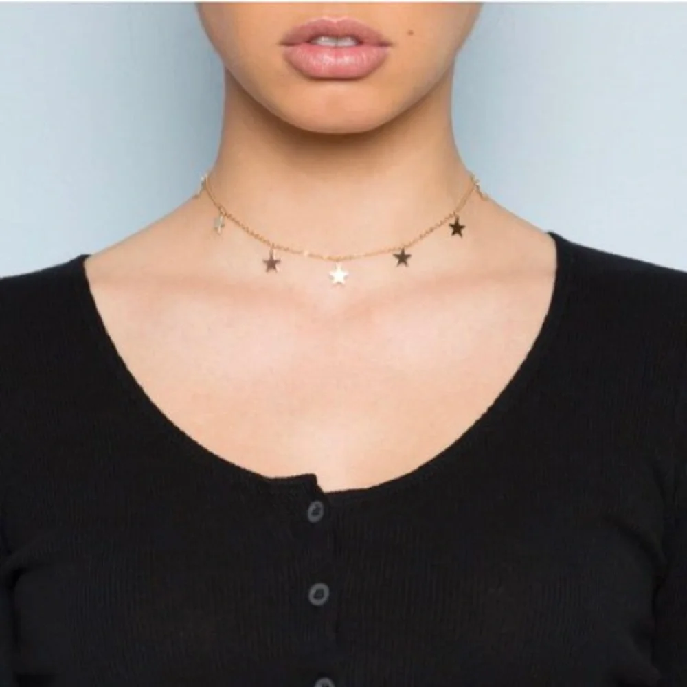 BNIB Gold Star Necklace ⭐️ - Picture 4 of 5